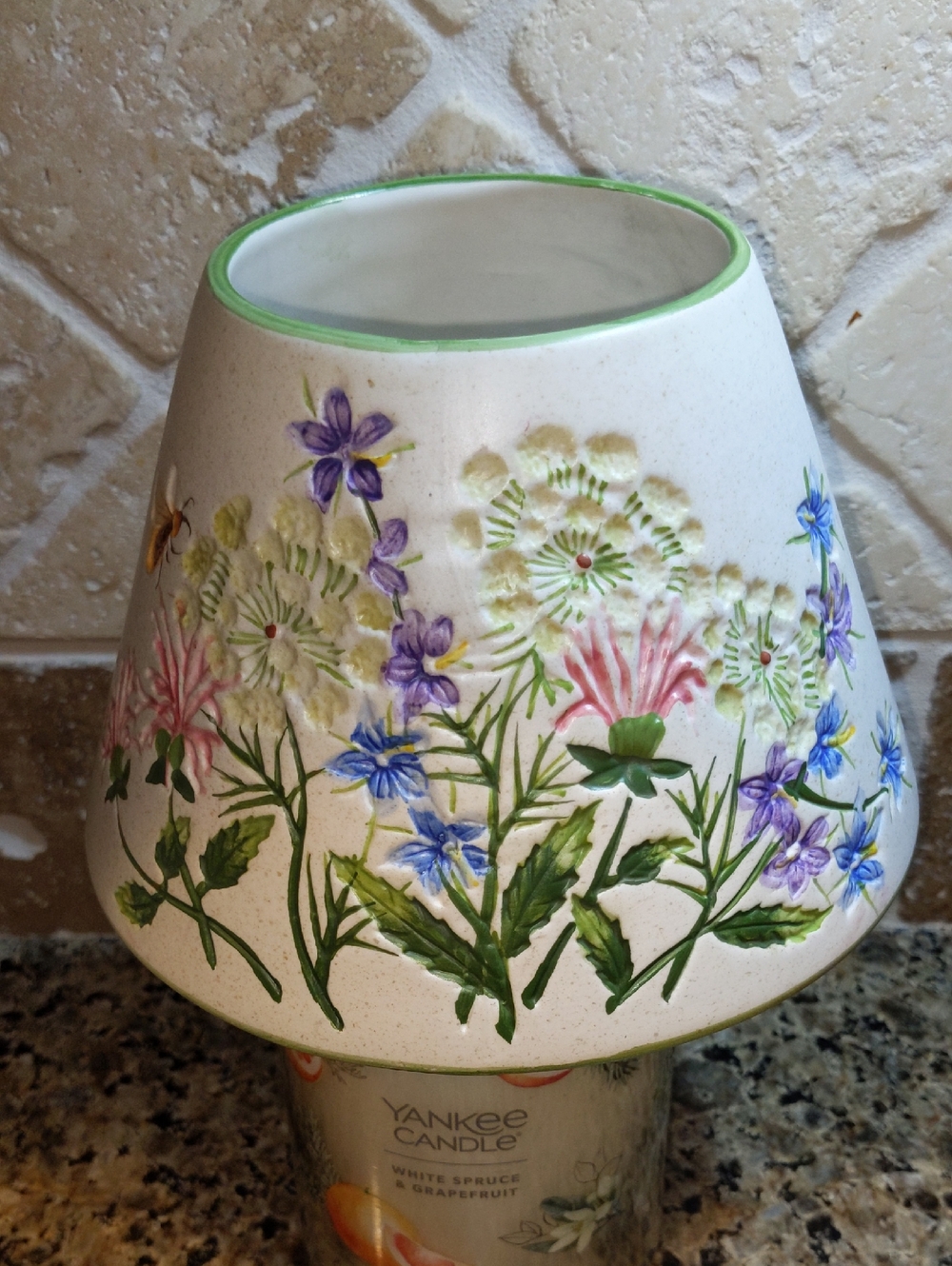 Yankee Candle Ceramic Candle Topper Shade - Spring Flowers Bees Lg Jar Candles